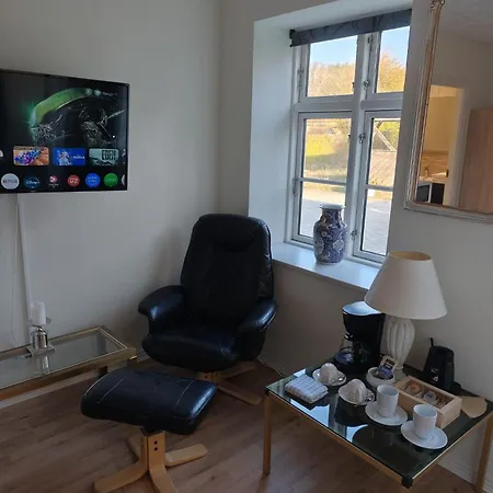 House On Vellingtoft In Kvaers Apartment Grasten